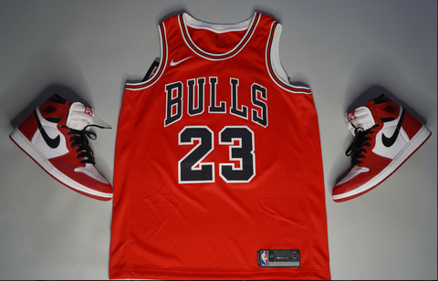 Nike Men's Chicago Bulls Michael Jordan #23 Red Dri-FIT Swingman Jersey