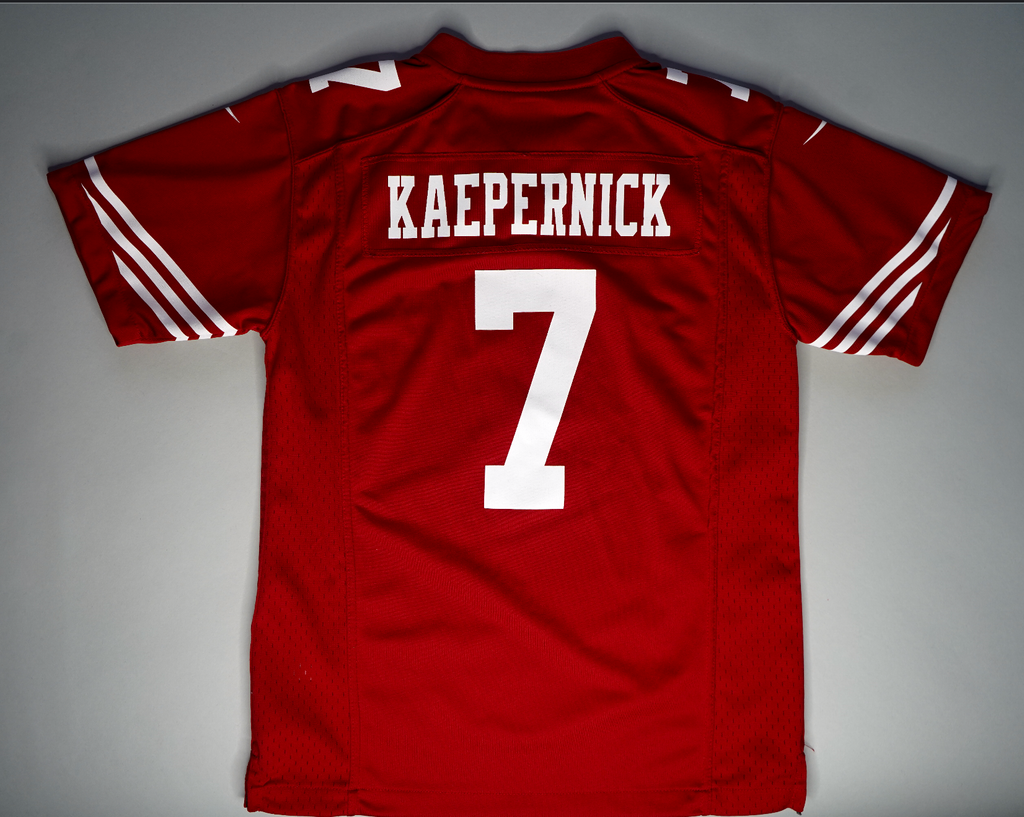 Kaepernick hot sale jersey kids